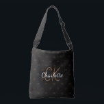 Sac Ajustable Nom de monogramme en or noir élégant<br><div class="desc">Un élégant arrière - plan noir. Personnalisez et ajoutez votre nom, initiales monographiques. Votre monogramme comme motif arrière - plan. Le nom est écrit avec un script de style écrit à la main. Lettres blanches et dorées.</div>