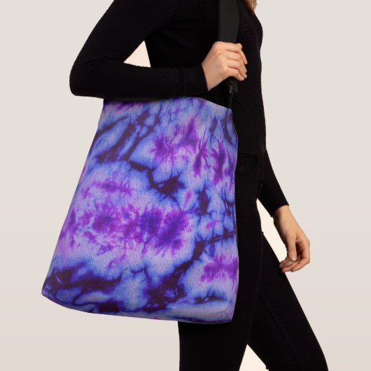 Sac Ajustable Teinture de lacet dans les tons bleu et violet (De près)