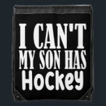 Sac Avec Cordons J'y vais.<br><div class="desc">Le poison des parents de hockey de My Son Has. Parfait pour papa,  maman,  papa,  men,  women,  friend et family members on Thanksgiving Day,  Christmas Day,  Mothers Day,  Fathers Day,  4th of July,  1776 Independent Day,  Vétérans Day,  Halloween Day,  Patrick's Day</div>