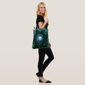 Sac cabas à fleurs bleu aqua profond (Sur le modèle)