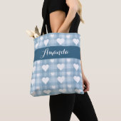 Sac cabas en toile à cœurs blancs bleus (De près)