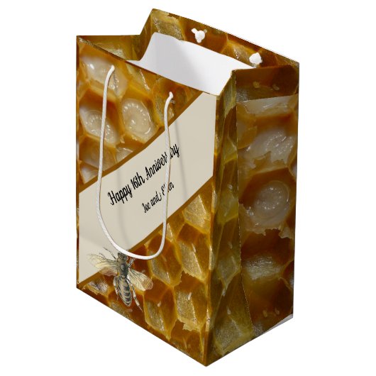 Sac Cadeau Moyen 16e anniversaire du Mariage, cire (Devant Angle)