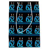 Sac Cadeau Moyen 62e anniversaire avec bougies (Devant)