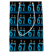 Sac Cadeau Moyen 67ème anniversaire avec bougies (Devant)