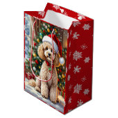 Sac Cadeau Moyen A Cute Festive Poodle Christmas   (Devant Angle)