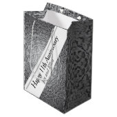 Sac Cadeau Moyen Acier du 11e anniversaire (Devant Angle)