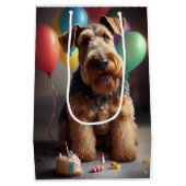 Sac Cadeau Moyen Airedale chien avec gâteau et ballons (Dos)