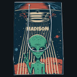 Sac Cadeau Moyen Alien UFO de nom personnalisé<br><div class="desc">Voir mon magasin pour plus d'objets OVNI.</div>