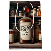 Sac Cadeau Moyen Anniversaire Vieux Potion Bouteille dans une Cabin (Devant)