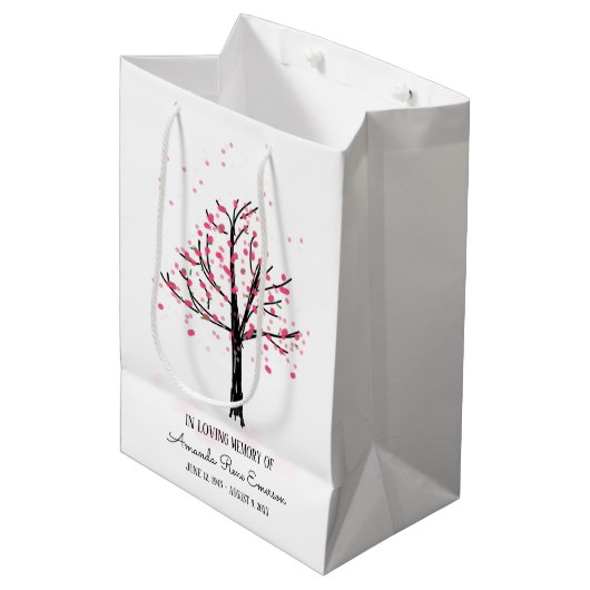 Sac Cadeau Moyen Arbre rose en fleurs dans la mémoire d'amour des f (Devant Angle)