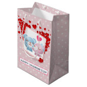 Sac Cadeau Moyen Baisers avec les Coeurs rouges Saint Valentin (Devant Angle)