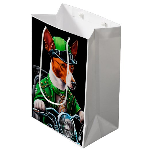 Sac Cadeau Moyen Basenji Chien conduisant vélo St. Patrick's Day (Devant Angle)