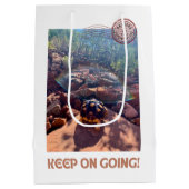 Sac Cadeau Moyen Bébé Sulcata Tortoise Continuez À Inspirer (Dos)