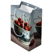 Sac Cadeau Moyen Blue Porcelain & Cherries (Devant Angle)