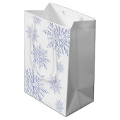 Sac Cadeau Moyen Blue Winter Snowflakes Joyeuses vacances (Dos Angle)