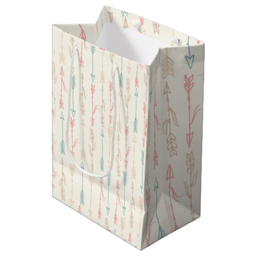 Sac Cadeau Moyen Boho Tribal Pastel Arrow Genre Neutre (Devant Angle)