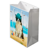 Sac Cadeau Moyen Bordure Collie Dog sur la plage (Dos Angle)