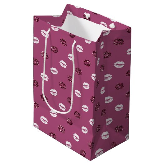Sac Cadeau Moyen Burgundy rose Parties scintillant rouge blanc Bais (Devant Angle)