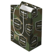 Sac Cadeau Moyen Camouflage Vert Camo Armée Monogramme Anniversaire (Dos Angle)