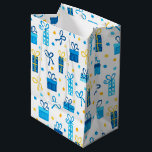 Sac Cadeau Moyen Chanukah présente des cadeaux avec des vaches blan<br><div class="desc">Créez un joli cadeau Chanukah avec ce sac cadeau et papier mouchoir assorti.</div>
