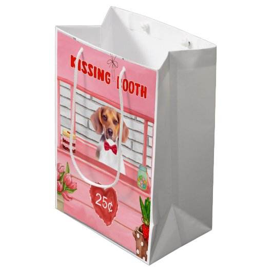 Sac Cadeau Moyen Chien beagle Valentine's Day Kissing Booth (Devant Angle)