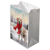 Sac Cadeau Moyen Chien du Labrador à Noël de neige (Devant Angle)