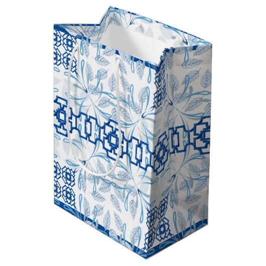 Sac Cadeau Moyen Chinoiserie florale géométrique bleue | MARIAGE (Dos Angle)