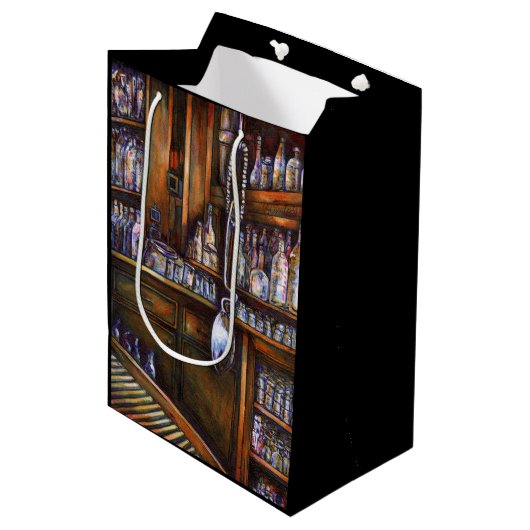 Sac Cadeau Moyen Compris implicitement (Devant Angle)