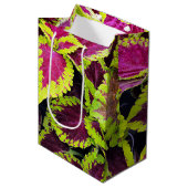 Sac Cadeau Moyen Conception brillante de feuilles Coleus (Devant Angle)