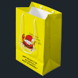 Sac Cadeau Moyen Crabe Christmas Beach Tropical Funny<br><div class="desc">Dites à tous vos amis de plage tropicale que Sandy Claws vient en ville pour Noël ! C'est un crabe, alors ne fais pas ce crabby Père Noël ou tu auras du charbon cette fête ! C'est le dessin animé parfait pour faire sourire les amateurs de plage ce Noël !...</div>