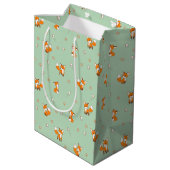 Sac Cadeau Moyen Cute Little Foxes Motif sur Green (Dos Angle)