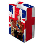 Sac Cadeau Moyen Drapeau britannique King Charles III Salutation de (Dos Angle)