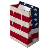 Sac Cadeau Moyen Drapeau vintage (Devant Angle)