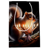 Sac Cadeau Moyen Écureuil D'Anniversaire Aux Bougies Lumineuses (Devant)