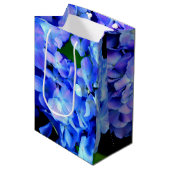 Sac Cadeau Moyen Élégant bleu violet clair magenta hydrangée floral (Devant Angle)