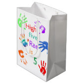 Sac Cadeau Moyen Empreintes à main de peinture Anniversaire avec no (Dos Angle)