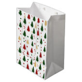 Sac Cadeau Moyen Festive Xmas Tree Pattern Red, Green & Gold (Devant Angle)