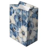 Sac Cadeau Moyen Fleurs de Jean Bleu Blanc Anniversaire (Dos Angle)