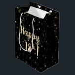 Sac Cadeau Moyen Gold Stars and Dots 18th Birthday Medium Gift Bag<br><div class="desc">étoiles d'or avec cercles de bokeh sur arrière - plan noir pour 18ème anniversaire. La couleur Arrière - plan peut être modifiée.</div>