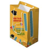 Sac Cadeau Moyen Golden Kindergarten Graduation (Devant Angle)