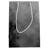 Sac Cadeau Moyen Haunted Halloween Sky avec Ravens Party Favor Box (Devant)