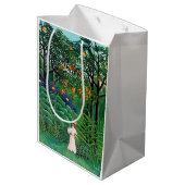 Sac Cadeau Moyen Henri Rousseau - Une femme marche dans une forêt e (Dos Angle)
