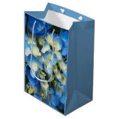 Sac Cadeau Moyen Joli bleu Hydrangea Floral (Devant Angle)