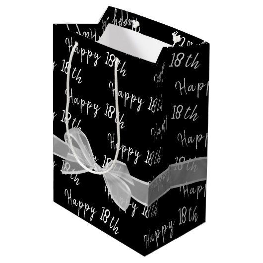 Sac Cadeau Moyen Joyeux 18e Anniversaire Bow sur Black Medium Cadea (Dos Angle)
