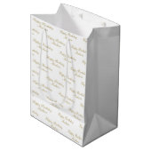 Sac Cadeau Moyen Joyeux Anniversaire Nom Script Or Blanc (Devant Angle)