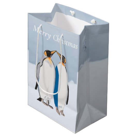 Sac Cadeau Moyen King Penguin Pair embrasser Noël (Devant Angle)
