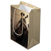 Sac Cadeau Moyen La Celliste (par Joseph DeCamp) (Devant Angle)