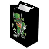 Sac Cadeau Moyen Leprechaun Jouer Hockey St Patrick's Day Irish (Devant Angle)