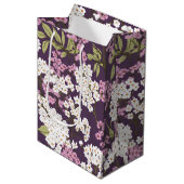 Sac Cadeau Moyen L'Été Fleurit Sur Le Violet (Devant Angle)