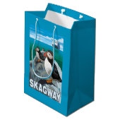 Sac Cadeau Moyen Macareux et bateau de croisière - Skagway, Alaska (Dos Angle)